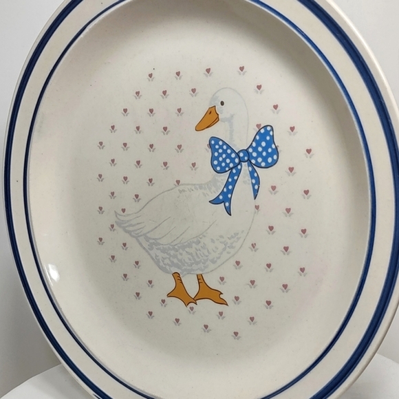 Vintage 80s Blue Bow Duck Goose Plate Ceramic 10" Stoneware Excellent Condition - Picture 2 of 5